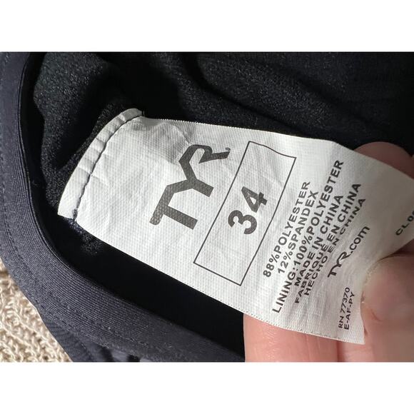 TYR One Piece Open Back Swim Suit Size 34 = Medium Size 8 - Picture 2 of 4